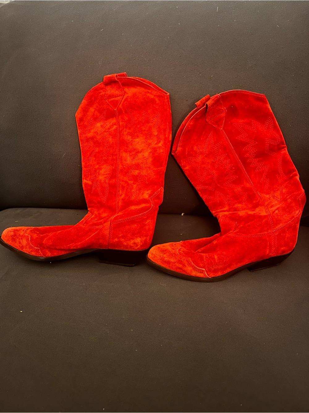 Vintage Bandolino Women's Red Leather Cowboy Boots - Classic Western Style
